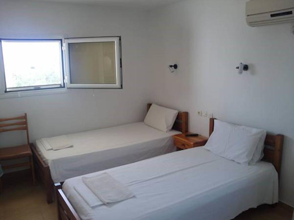 Foivos Hotel Lutrá Edipszú Kültér fotó
