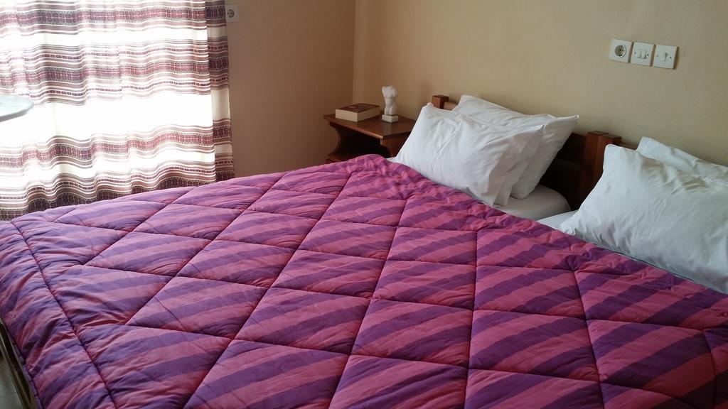 Foivos Hotel Lutrá Edipszú Kültér fotó